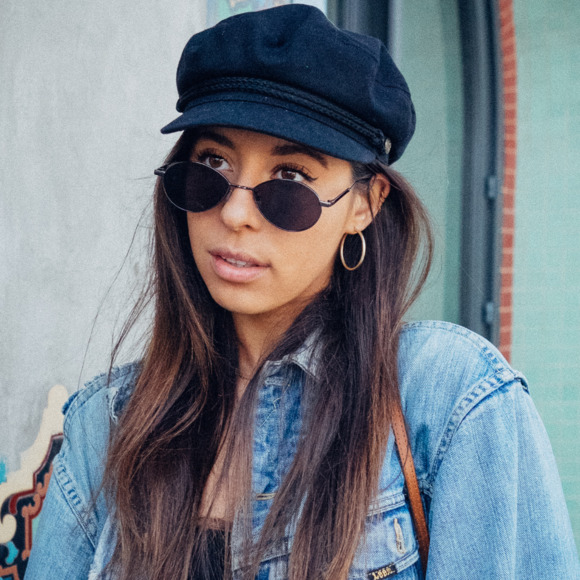 Meet your Posher, Tory - Picture 1 of 1